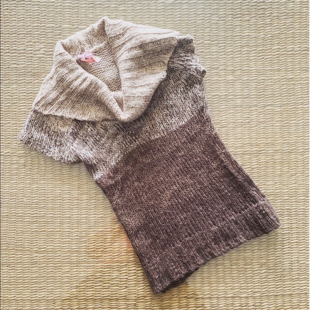 Women’s Derek Heart short sleeve sweater(S/M)